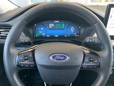 Used 2023 Ford Escape Platinum w/ Premium Technology Package AWD/4WD image 20