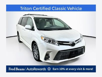 Used 2018 Toyota Sienna XLE Premium