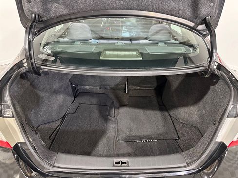 Used 2015 Nissan Sentra SV image 28