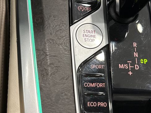 Used 2019 BMW X5 xDrive40i w/ M Sport Package image 26