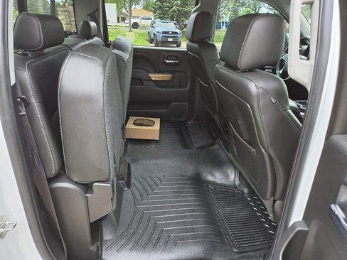Used 2015 Chevrolet Silverado 1500 LTZ AWD/4WD image 19