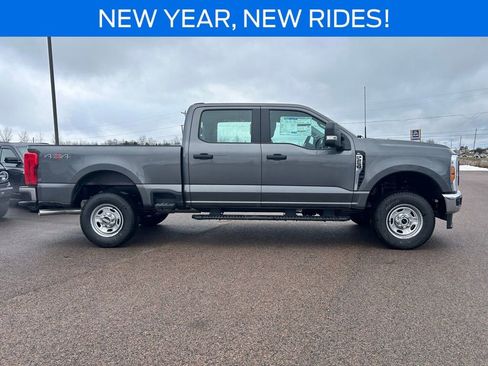 New 2026 Ford F250 XL w/ XL Chrome Package image 6