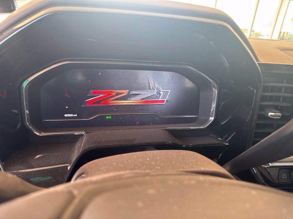 Used 2024 Chevrolet Silverado 1500 LT AWD/4WD image 13
