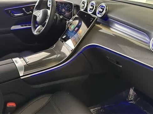 Used 2025 Mercedes-Benz GLC 300 4MATIC image 47