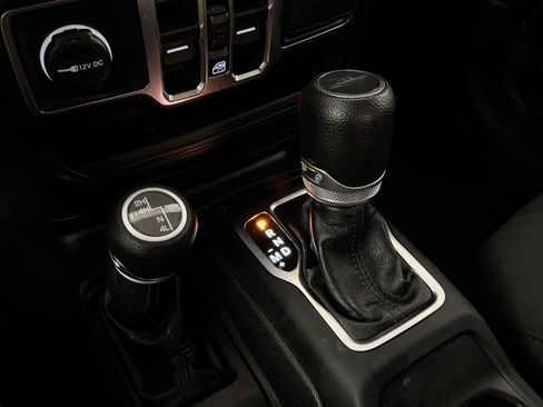 Used 2020 Jeep Gladiator Sport w/ Quick Order Package 24S AWD/4WD image 25