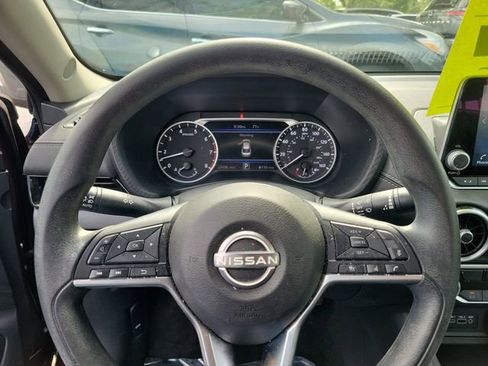 Used 2024 Nissan Sentra SV FWD image 16