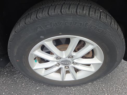 Used 2017 Dodge Journey SXT AWD/4WD image 12