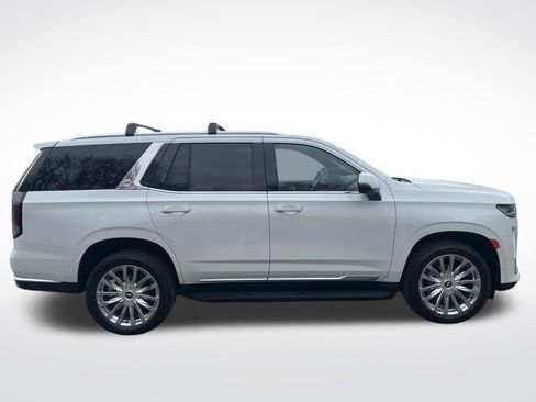 Used 2022 Cadillac Escalade Premium Luxury image 7