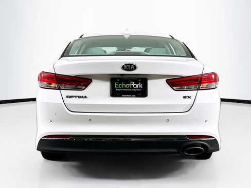 Used 2018 Kia Optima EX image 7