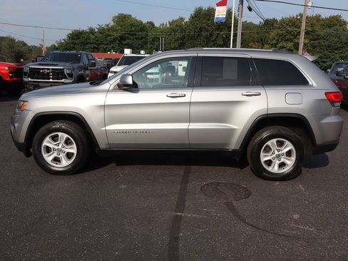 Used 2014 Jeep Grand Cherokee Laredo w/ Quick Order Package 23E AWD/4WD image 28