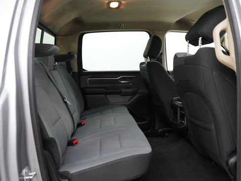 Used 2019 RAM 1500 Big Horn AWD/4WD image 12
