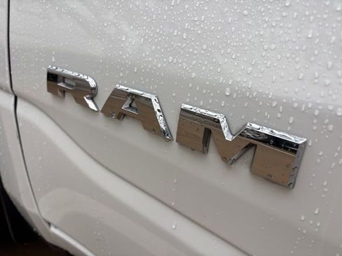 Used 2019 RAM 1500 Tradesman RWD image 9