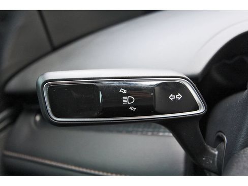 Used 2024 Lincoln Nautilus Premier w/ Jet Appearance Package AWD/4WD image 16