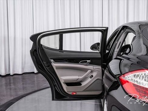 Used 2010 Porsche Panamera S image 43