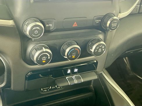 Used 2022 RAM 1500 Big Horn image 15
