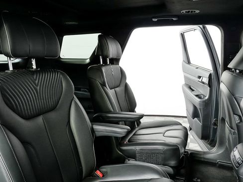 Used 2023 Hyundai Palisade Calligraphy w/ Cargo Package image 24