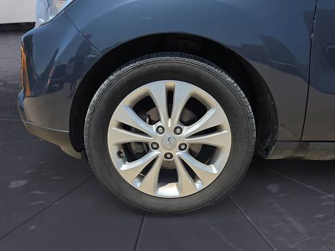Used 2016 Kia Soul ! w/ Premium Package FWD image 14