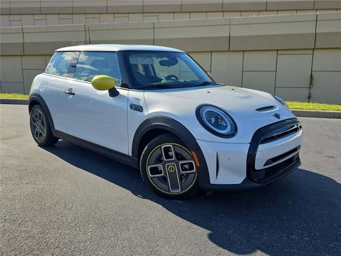 Used 2024 MINI Cooper SE image 31