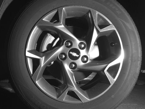 Used 2025 Chevrolet Trax LT FWD image 12