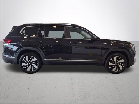Used 2025 Volkswagen Atlas SEL AWD/4WD image 6