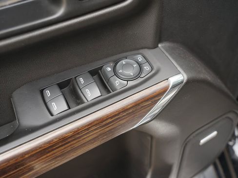 Used 2022 Chevrolet Silverado 1500 High Country image 18