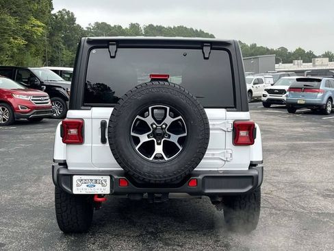 Used 2022 Jeep Wrangler Unlimited Rubicon w/ LED Lighting Group AWD/4WD image 5