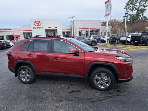 New 2025 Toyota RAV4 XLE image 5