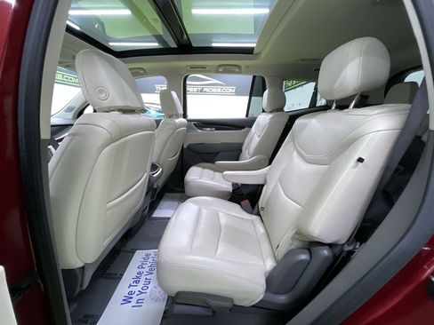 Used 2024 Cadillac XT6 Premium Luxury w/ LPO, Floor Liner Package image 28