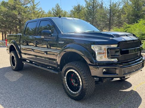 Used 2018 Ford F150 Lariat w/ Equipment Group 502A Luxury AWD/4WD image 4