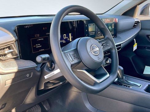 New 2026 Nissan Kicks S image 7