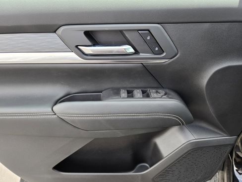 New 2025 GMC Terrain Elevation image 9