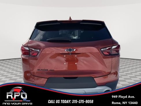 Used 2021 Chevrolet Blazer LT w/ LPO, Black Accent Package image 4