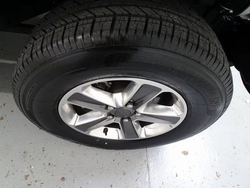 Certified 2022 Jeep Wrangler Unlimited Sahara w/ Cold Weather Group image 29