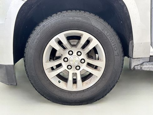 Used 2015 Chevrolet Tahoe LT image 23