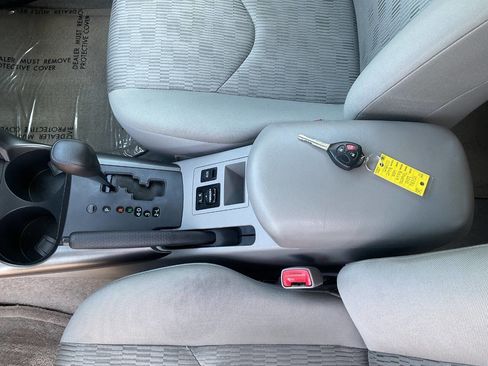 Used 2010 Toyota RAV4 4WD V6 image 22