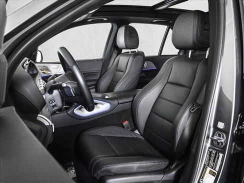 Used 2025 Mercedes-Benz GLE 450 4MATIC image 17