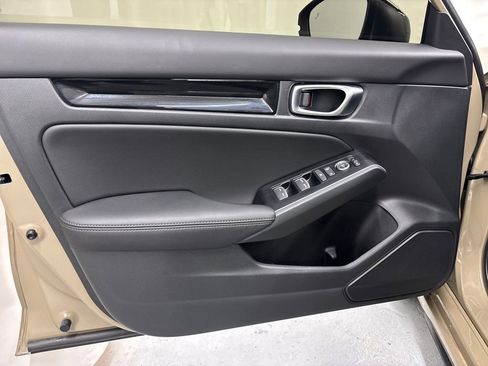 Used 2025 Honda Civic Sport Touring image 10