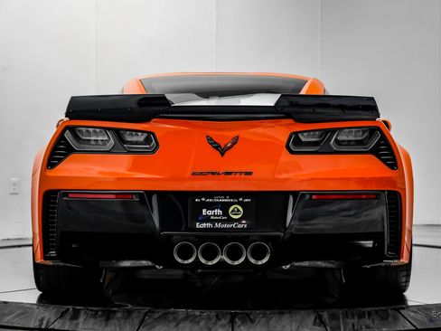 Used 2019 Chevrolet Corvette Z06 RWD image 15