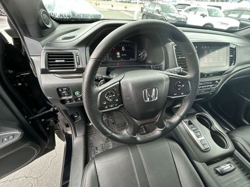 Certified 2023 Honda Passport TrailSport image 14