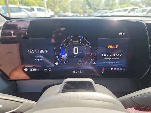 Used 2024 Chevrolet Traverse Z71 w/ Enhanced Driving Package AWD/4WD image 24