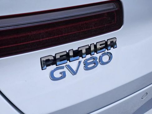 Used 2025 Genesis GV80 3.5T Prestige AWD/4WD image 9