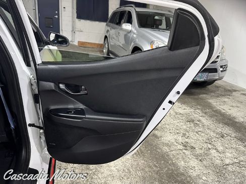 Used 2022 Hyundai Veloster N FWD image 20
