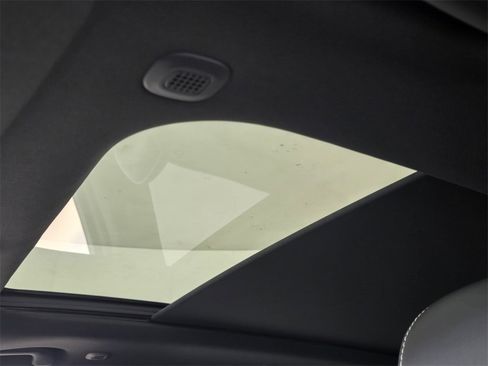 New 2025 Jeep Grand Cherokee Limited image 11