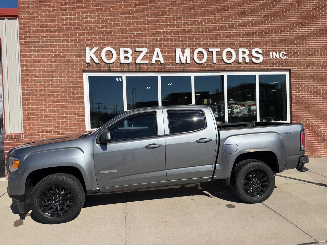 Used 2022 GMC Canyon Elevation w/ Trailering Package AWD/4WD image 1