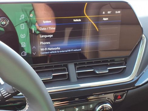 New 2026 Chevrolet Trax ACTIV w/ Driver Confidence Package FWD image 19