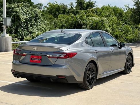 Used 2026 Toyota Camry SE FWD image 3
