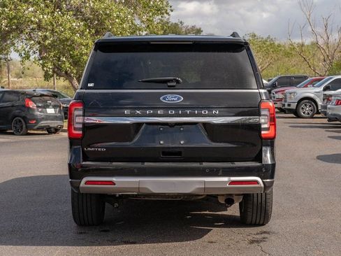 Used 2023 Ford Expedition Limited image 4