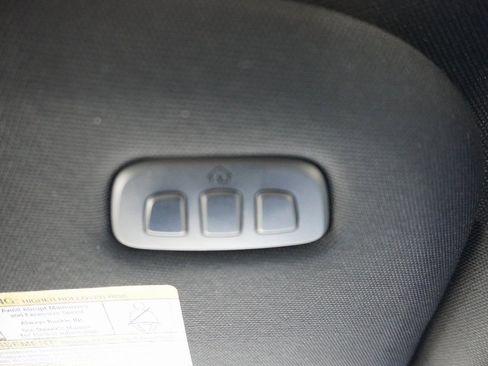 Certified 2022 Ford F150 Platinum w/ Equipment Group 701A High image 17