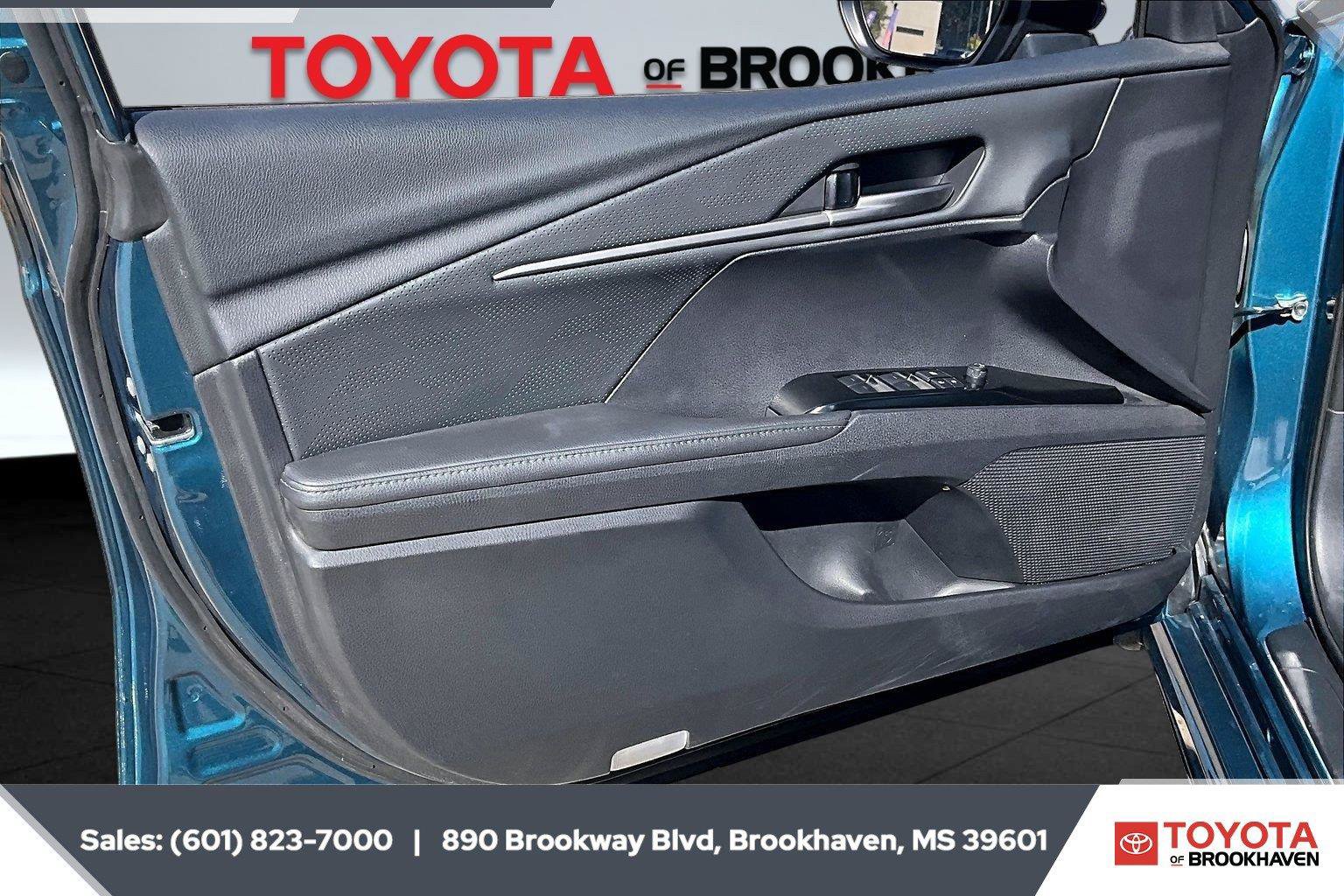Used 2026 Toyota Camry XSE FWD image 17