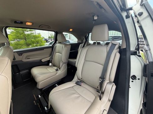 Used 2019 Honda Odyssey EX-L image 7